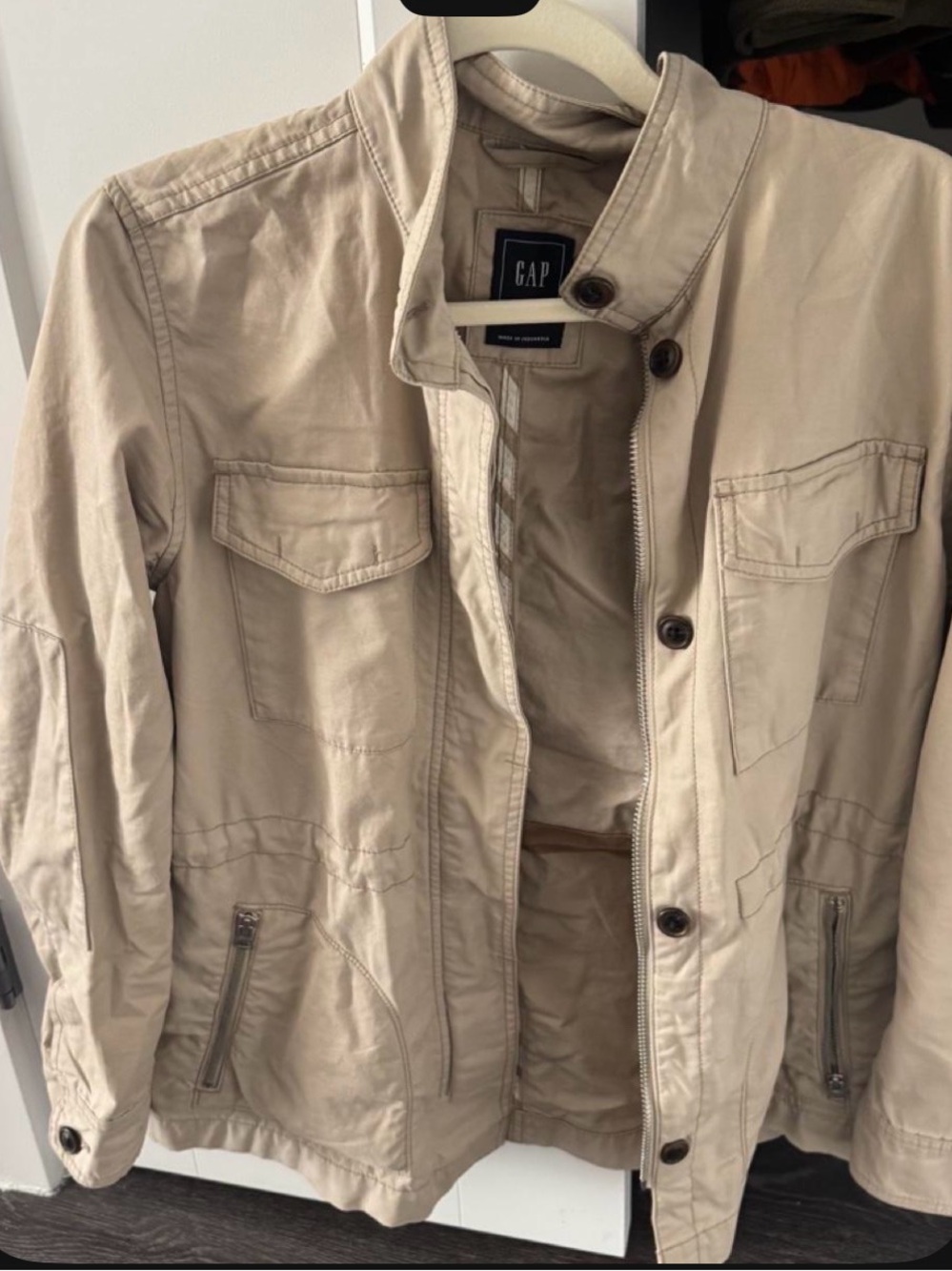 GAP Women’s Khaki Field Jacket